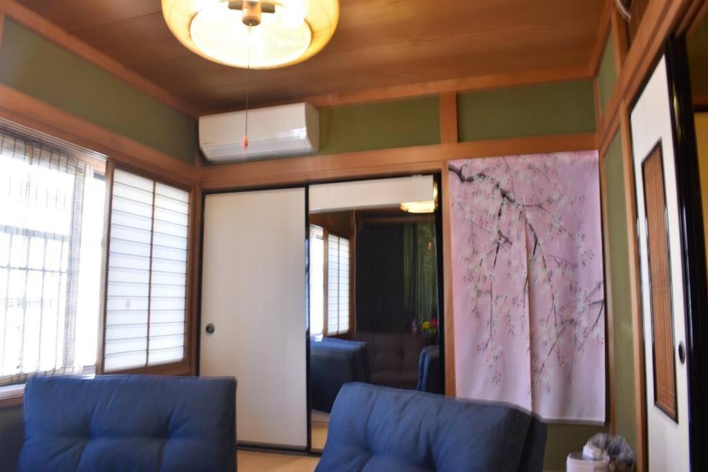 Only For One Group Cheaper For 6Th & 7Th Guest 市街地中心部 一棟貸しの宿 Guest House Don'S Home Такаяма Екстер'єр фото